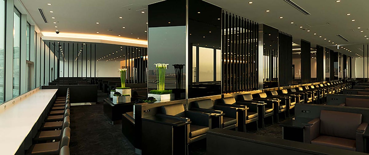 ANA Business Lounge at HND